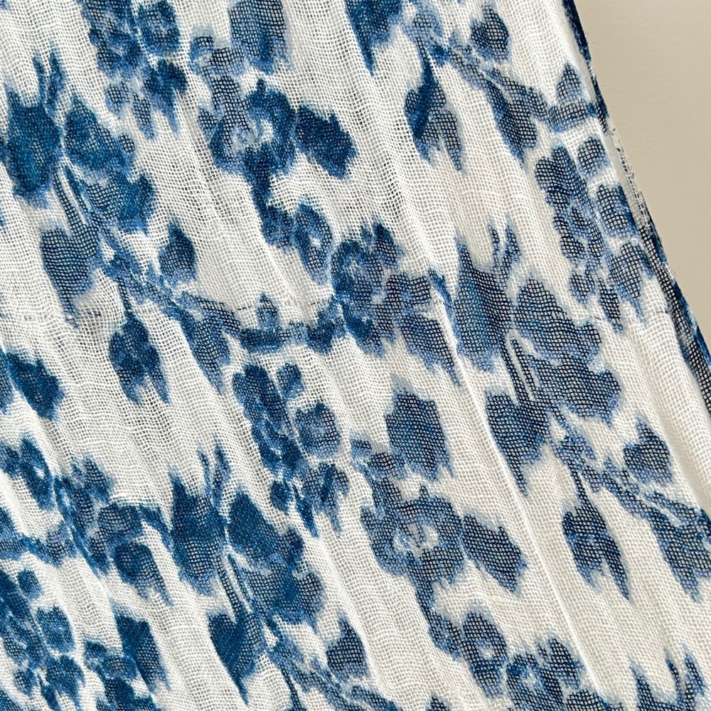 Gap Linen Blue & White Long Floral Scarf - Picture 12 of 16